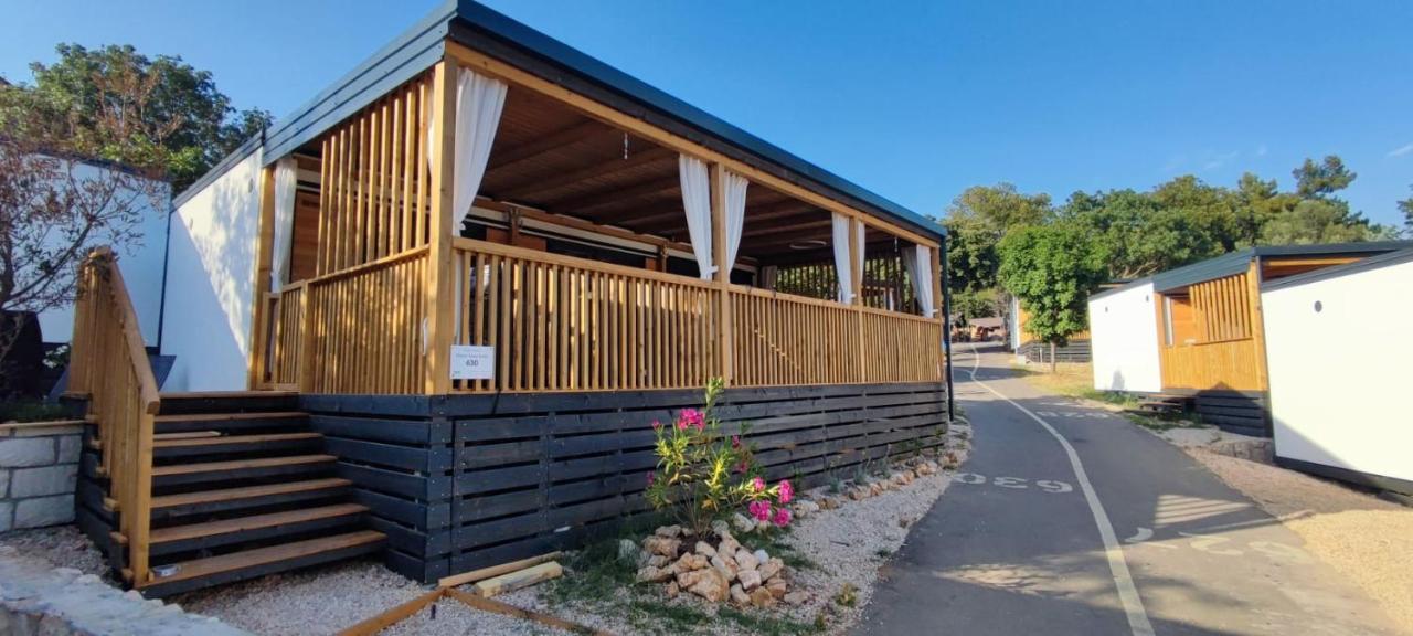 Mobile Home Kmz Selce Buitenkant foto