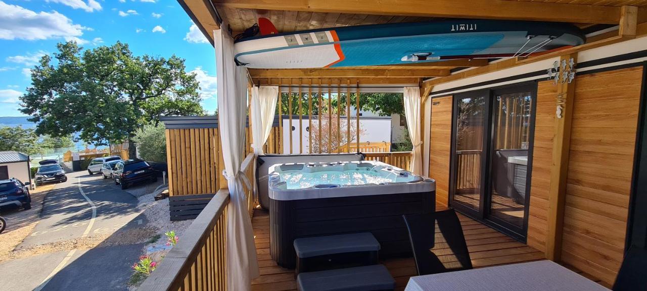 Mobile Home Kmz Selce Buitenkant foto