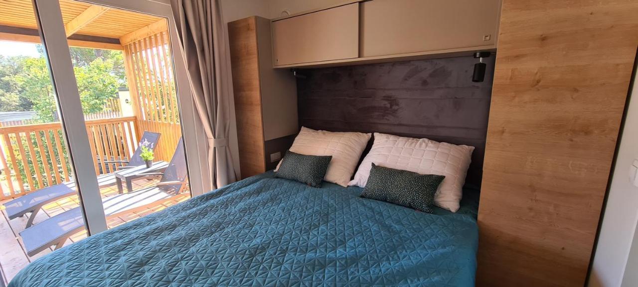 Mobile Home Kmz Selce Buitenkant foto
